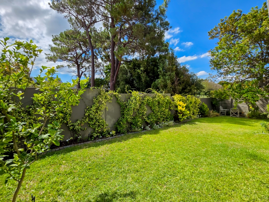 2 Bedroom Property for Sale in Belle Constantia Western Cape